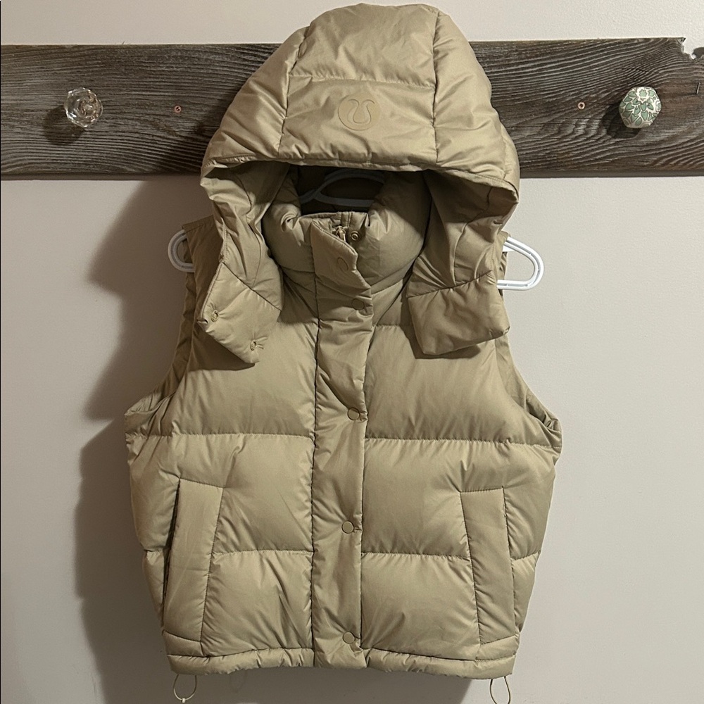 Wunder puff cropped vest NWOT